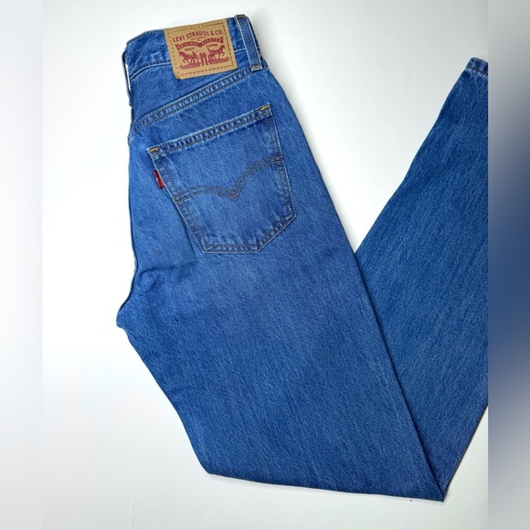 Levis Women’s Low Pro Straight Leg Distressed Blue Jeans Size- 24 - Picture 9 of 10